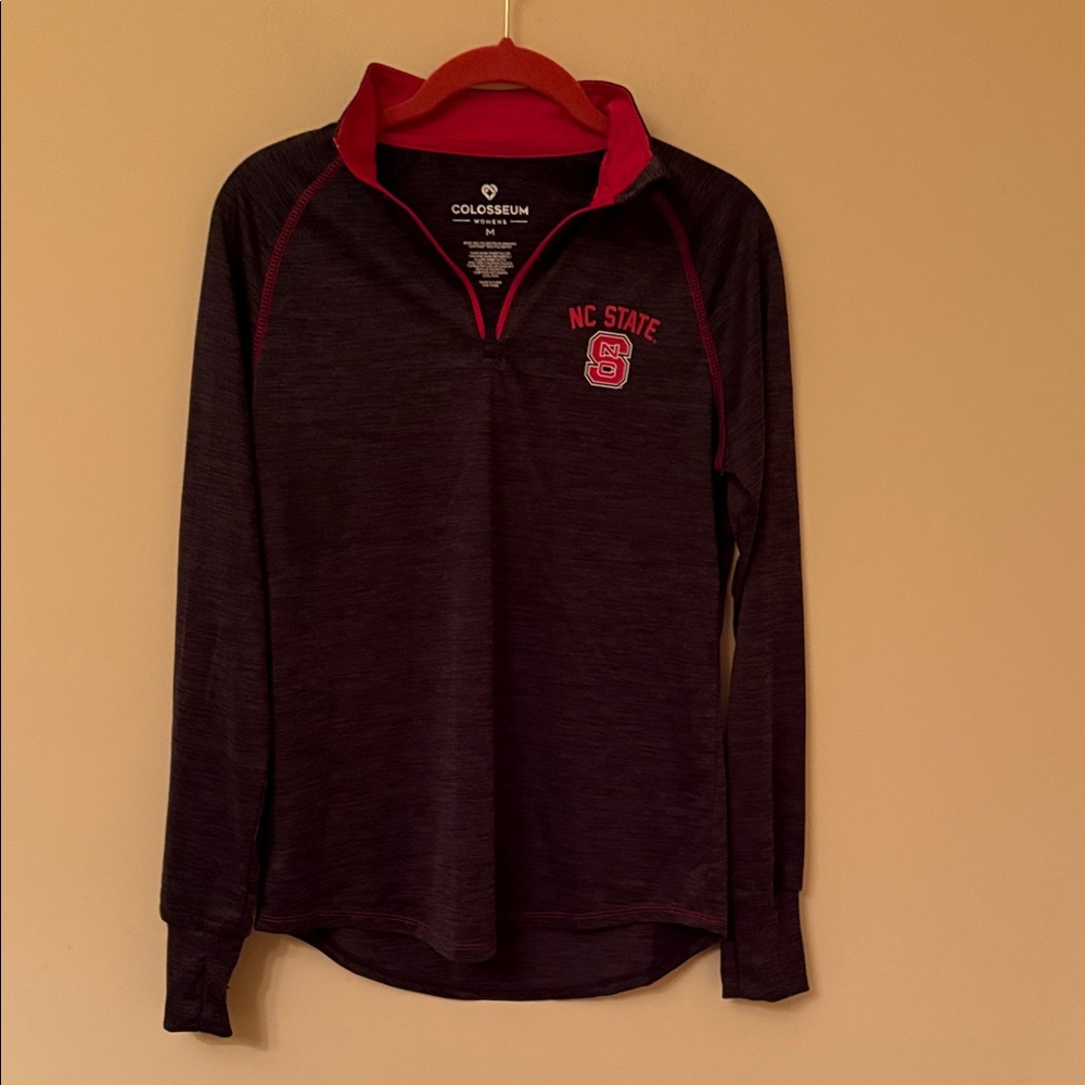 Colosseum Charcoal and Red NC State Quarter-Zip Sz M